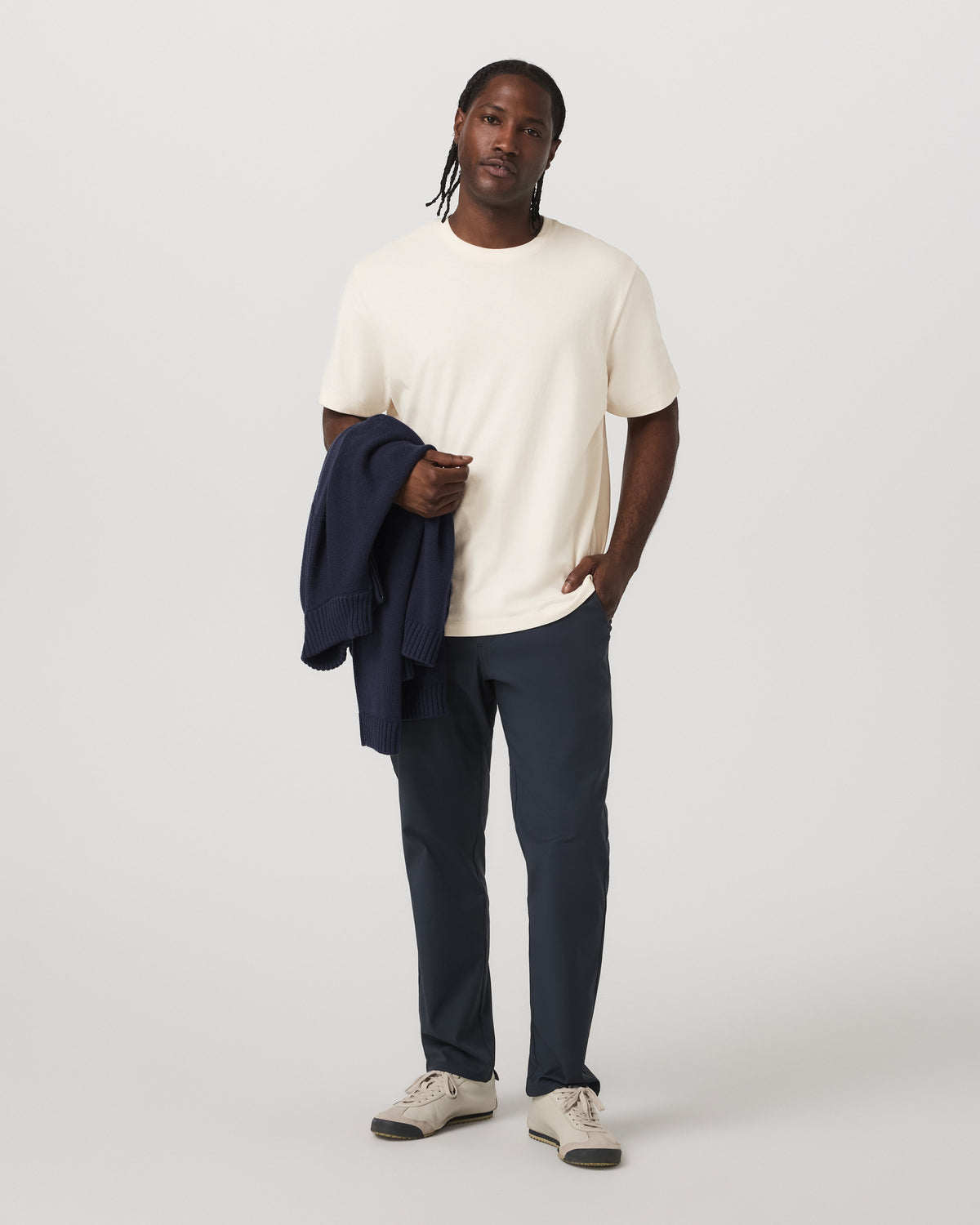 Cascade Chino Classic Fit 30" Men's Ink Pants - Vuori