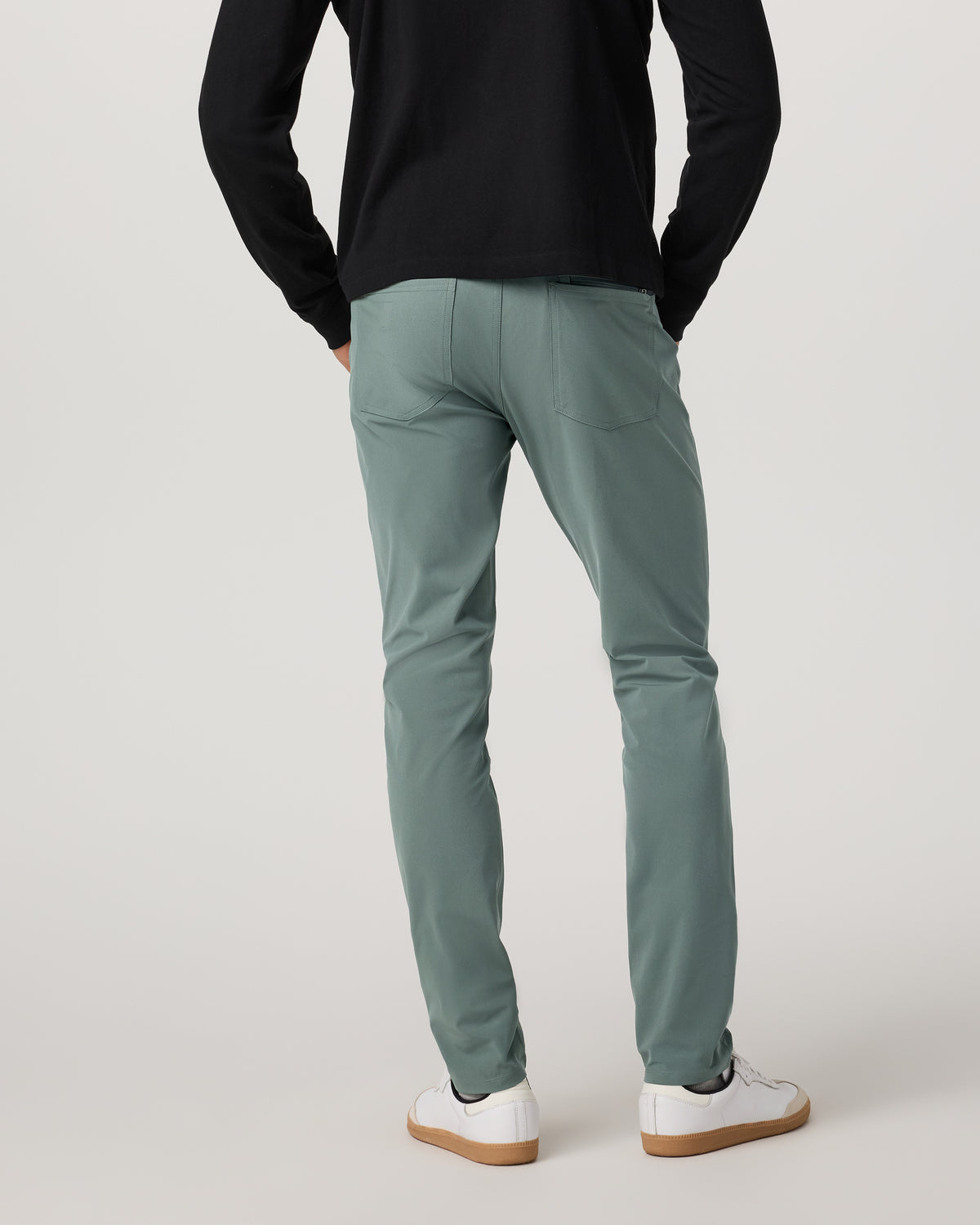 Meta Pant Athletic Slim Fit 32" Men's Marsh 5-Pocket Pant - Vuori