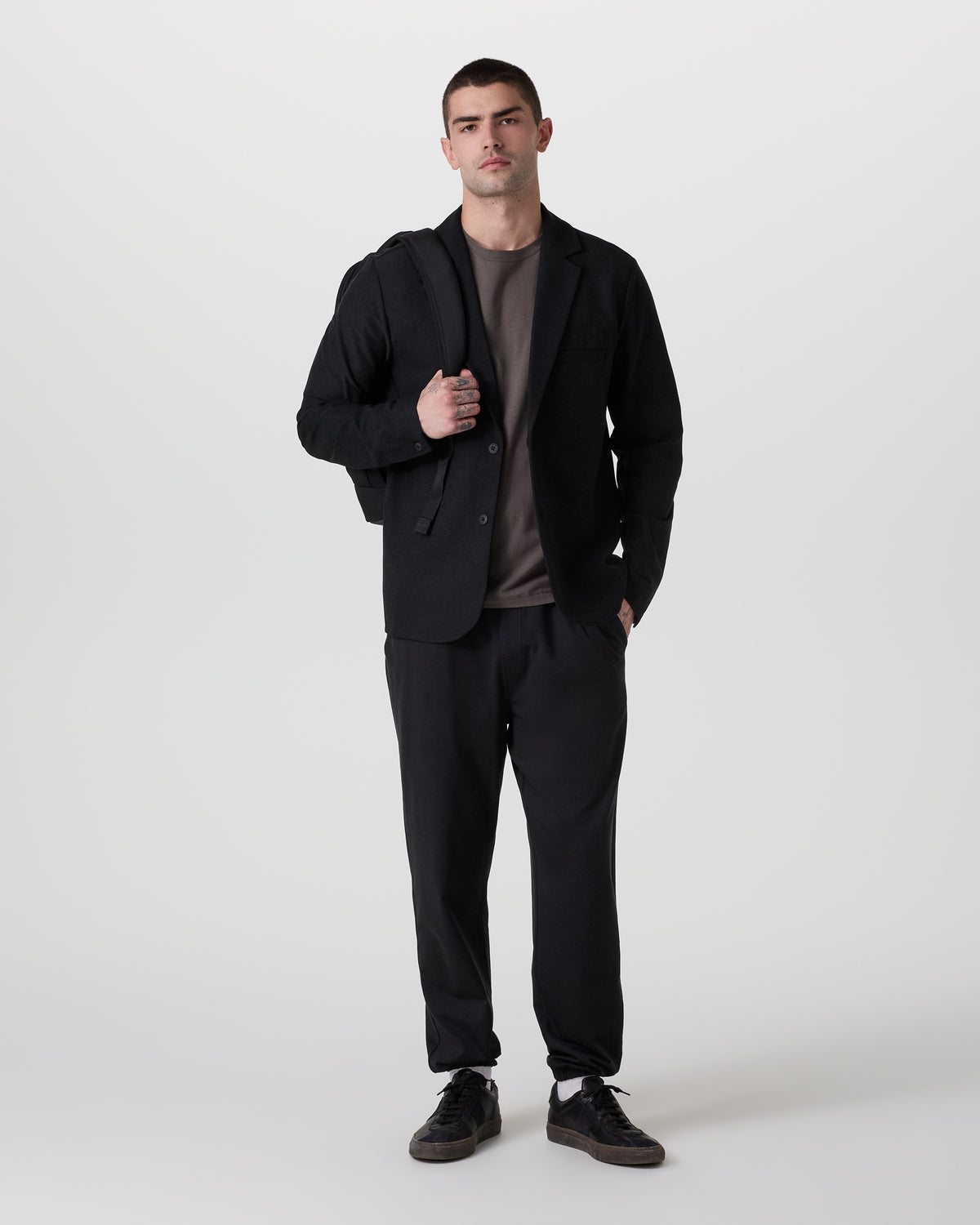 Coronado Performance Sweatpant Classic 30" Black Heather - Vuori