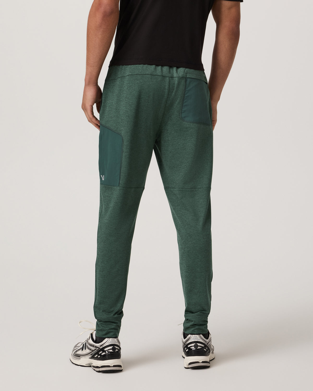 Men's Sunday Mixed Media Jogger 28" Agate Green Heather - Vuori
