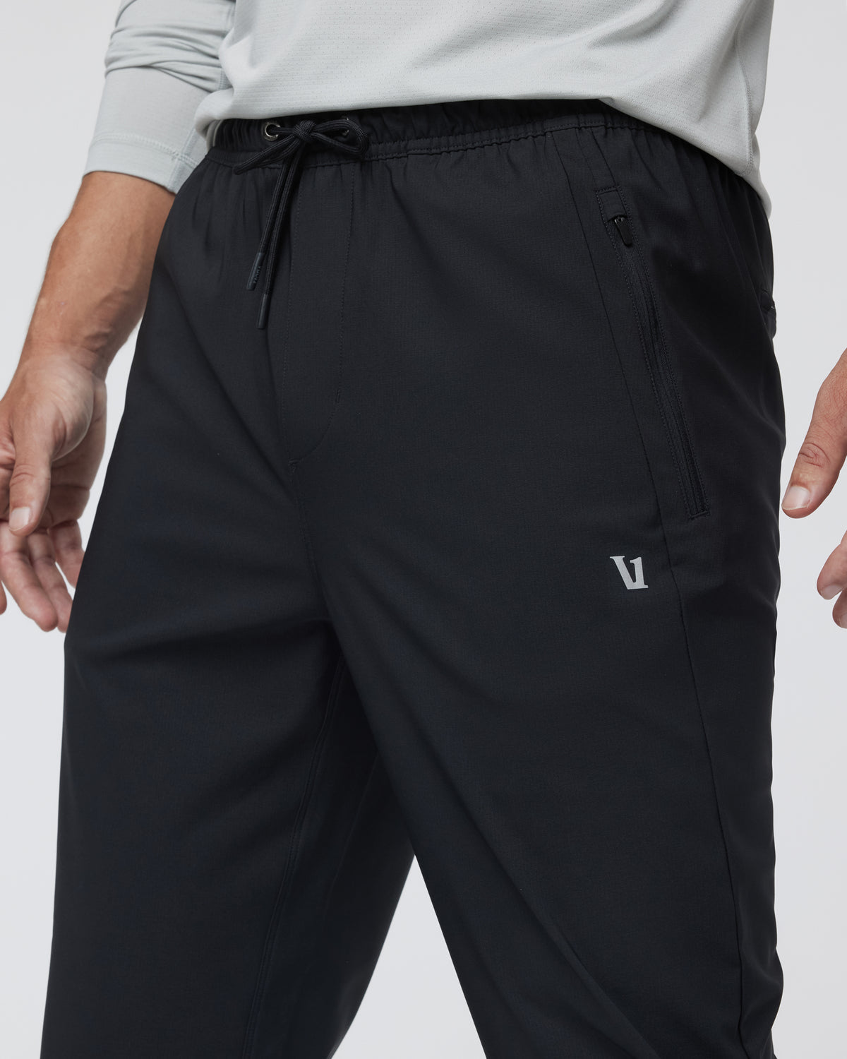 Train Tech Pant Men's Black Training Pants - Vuori