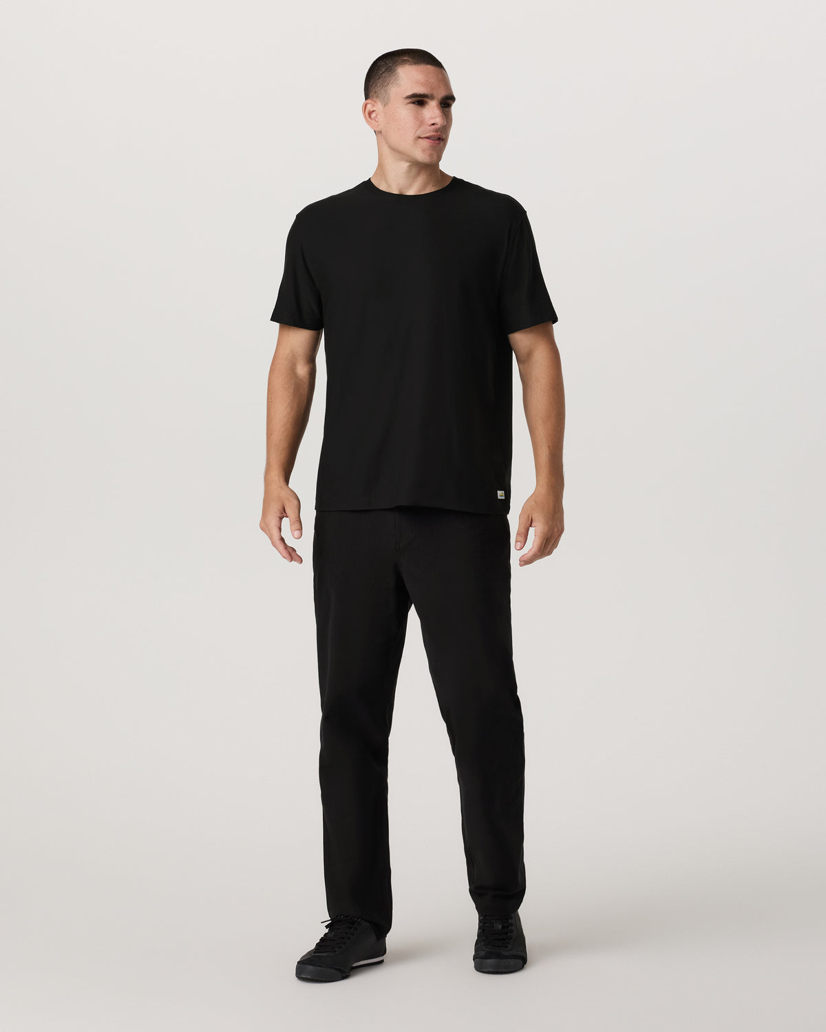 MetaCanvas Utility Pant Classic Fit 30” Men's Black Pants - Vuori