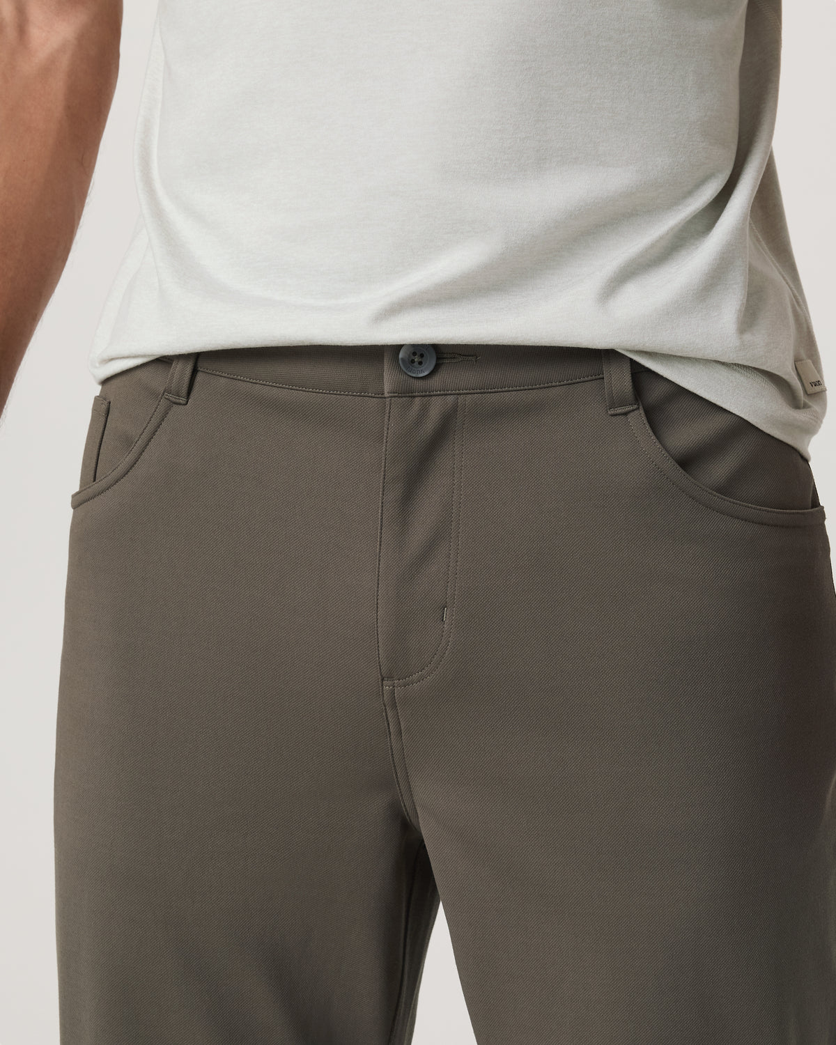 MetaTwill Pant Classic Fit 30" Men's Root Pants - Vuori