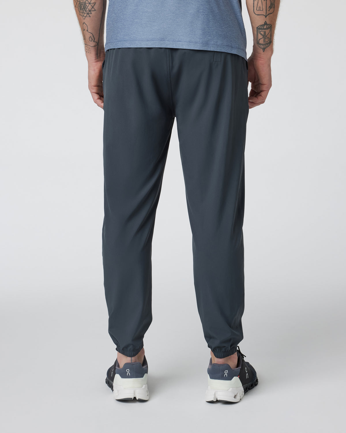 Kore Jogger Lined - Short Charcoal Workout Joggers - Vuori