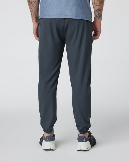 Kore Jogger Lined - Short Charcoal Workout Joggers - Vuori