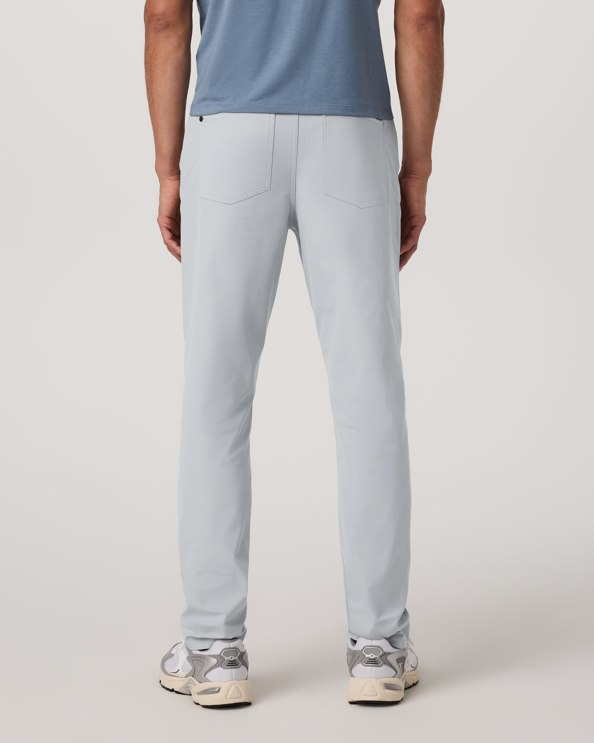 Meta Pant Classic Fit 32" Men's Sea Fog 5-Pocket Pants - Vuori