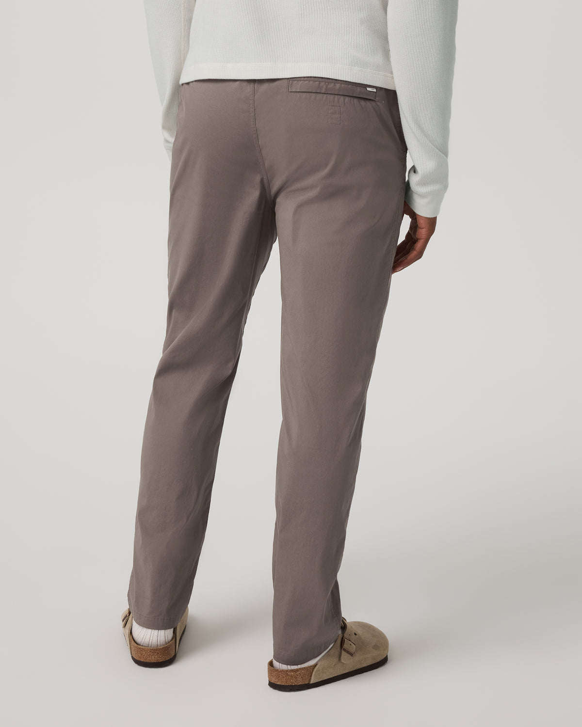 Men's Kore Everyday Pant Lined Classic 30" Smokey Taupe - Vuori
