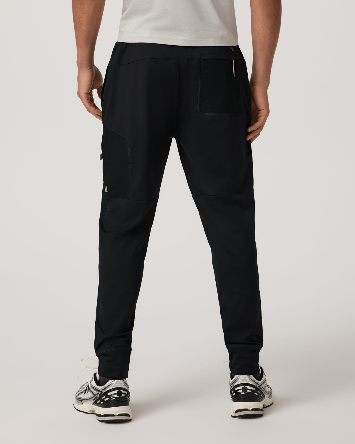 Sunday Mixed Media Jogger 28" Men's Black Joggers - Vuori