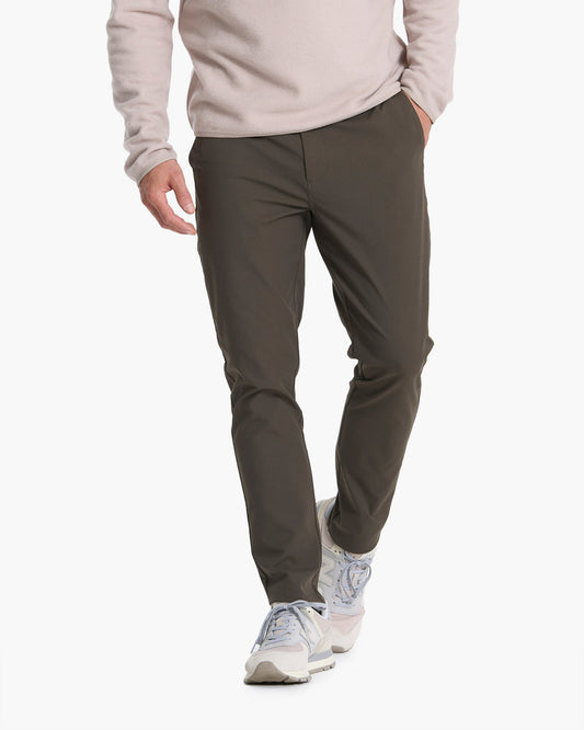 Cascade Tech Chino Pant Athletic Slim Fit 30" Dark Oregano - Vuori