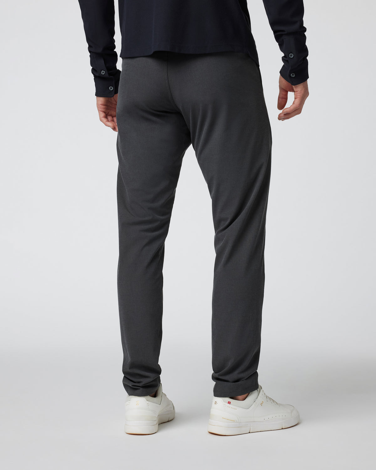 Aim Pant 30" Men's Charcoal Golf & Travel Pants - Vuori