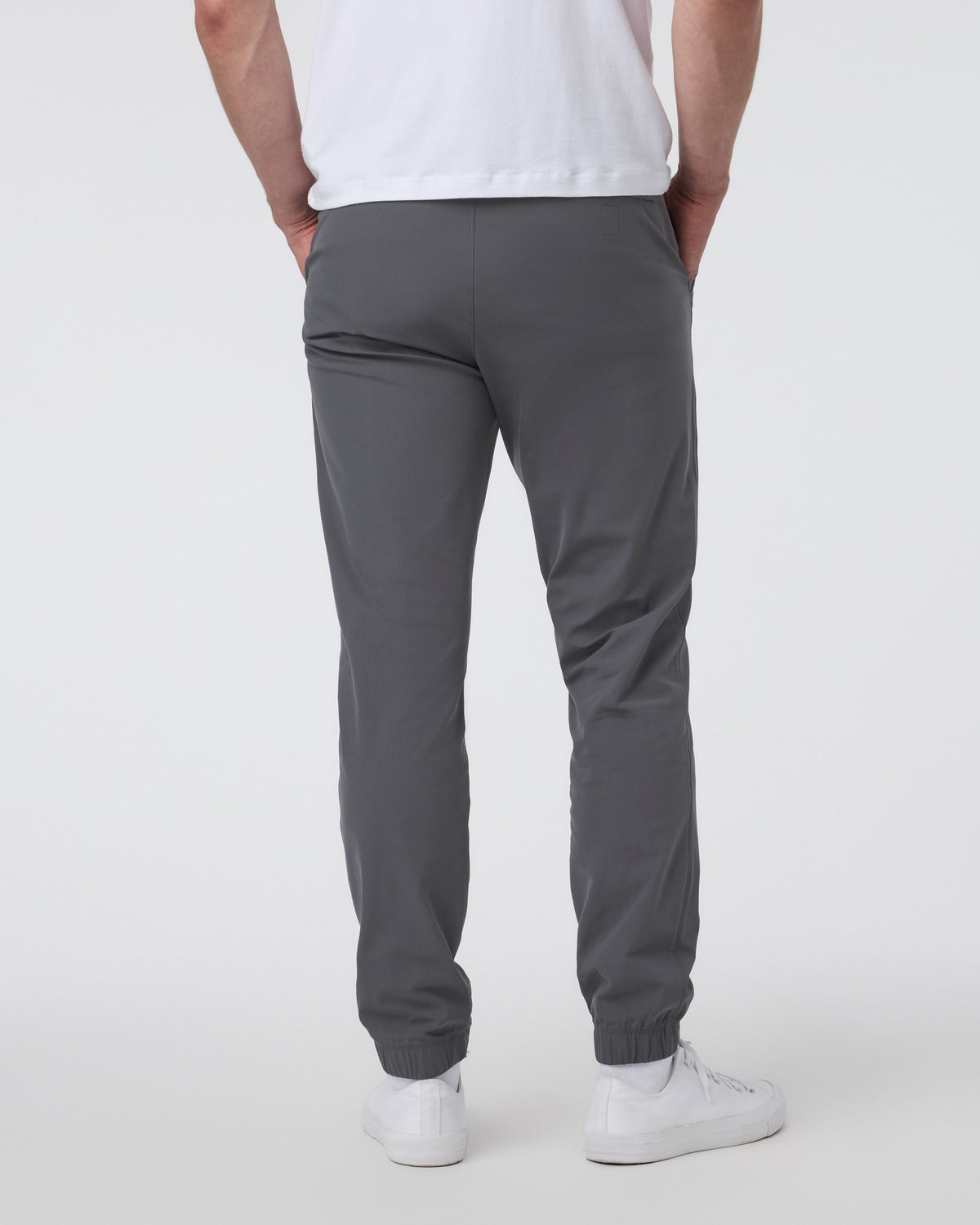 Meta Jogger - 30" Charcoal - Vuori