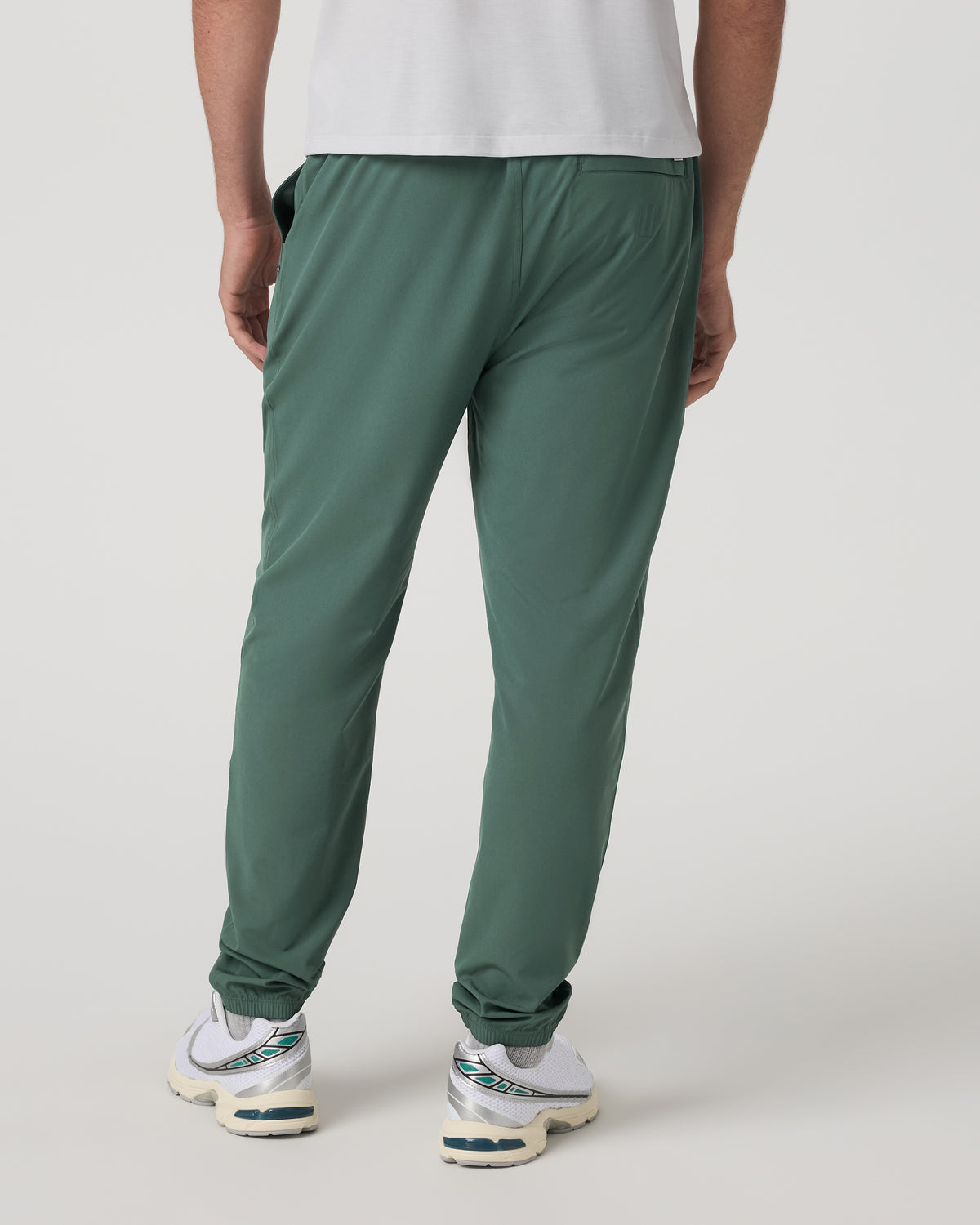 Kore Jogger Lined 28" Men's Agate Green Joggers with Liner - Vuori