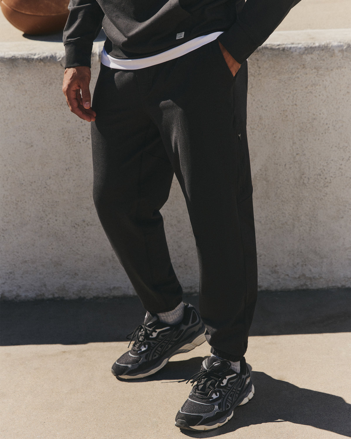 Men's Coronado Mixed Media Sweatpant 28" Black Heather - Vuori