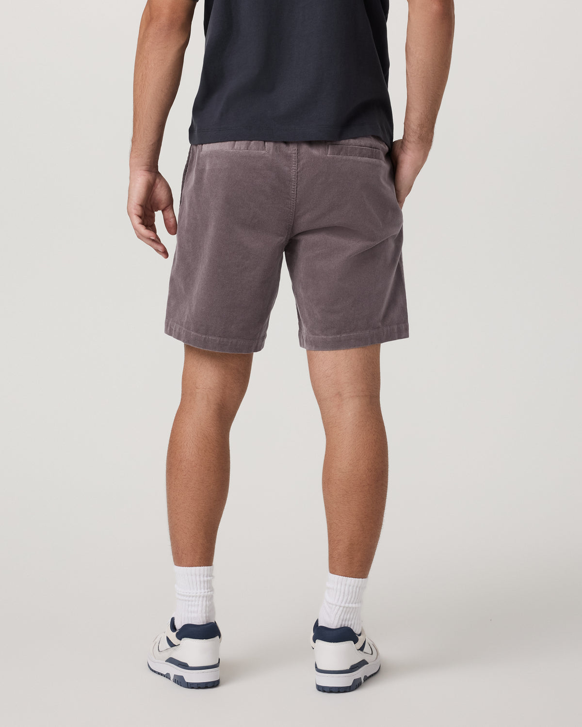 Optimist Elastic Waist Short 8" Men's Huckleberry Shorts - Vuori