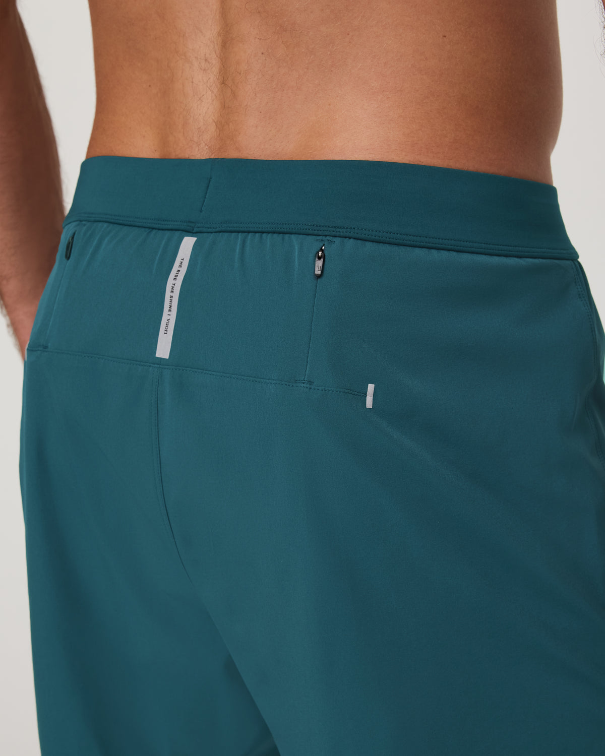 Qualify Short Lined 5" Men's Deep Sea Training Shorts - Vuori