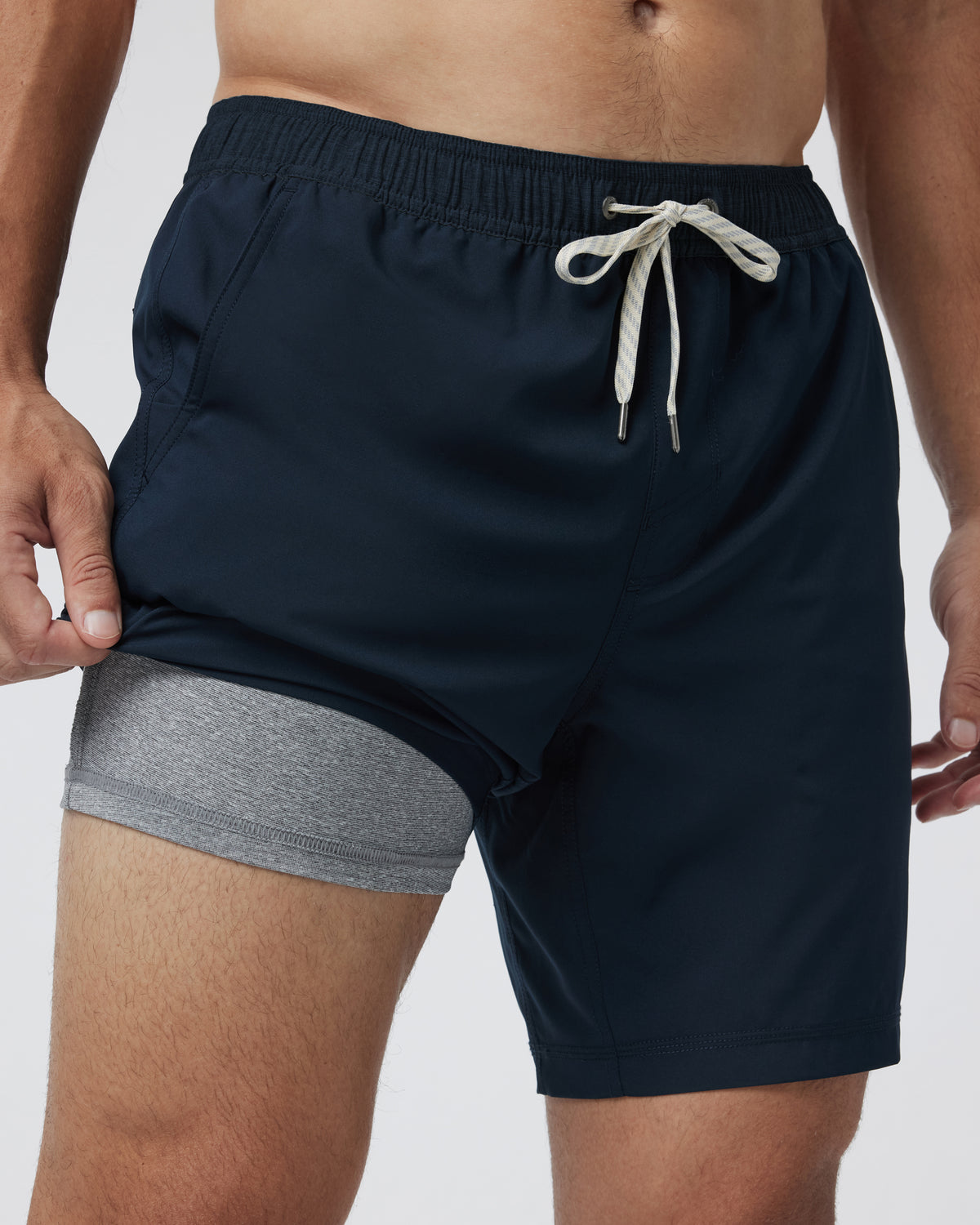 Kore Short Lined 7" Men's Ink Athletic Shorts - Vuori