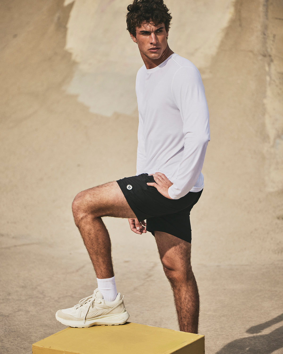 Kore Short Lined 5" Men's Black 5" Athletic Shorts - Vuori