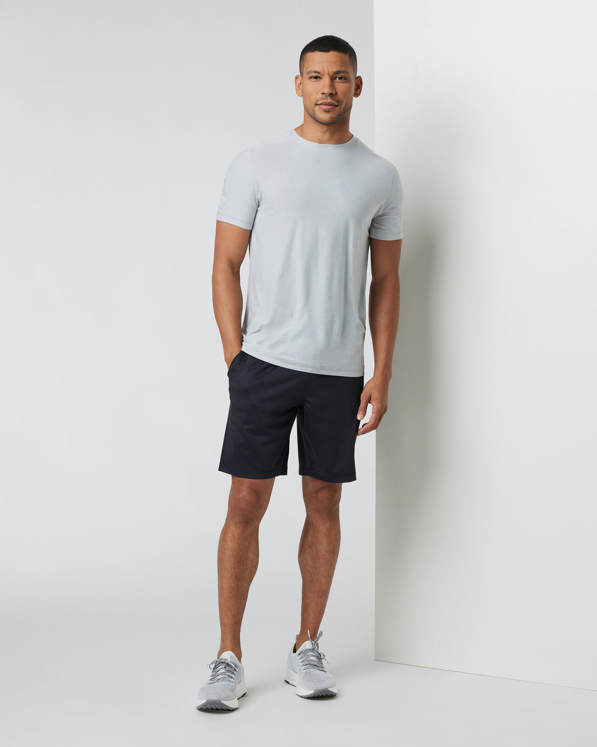 Sunday Performance Short Men's Black Jogger Shorts - Vuori