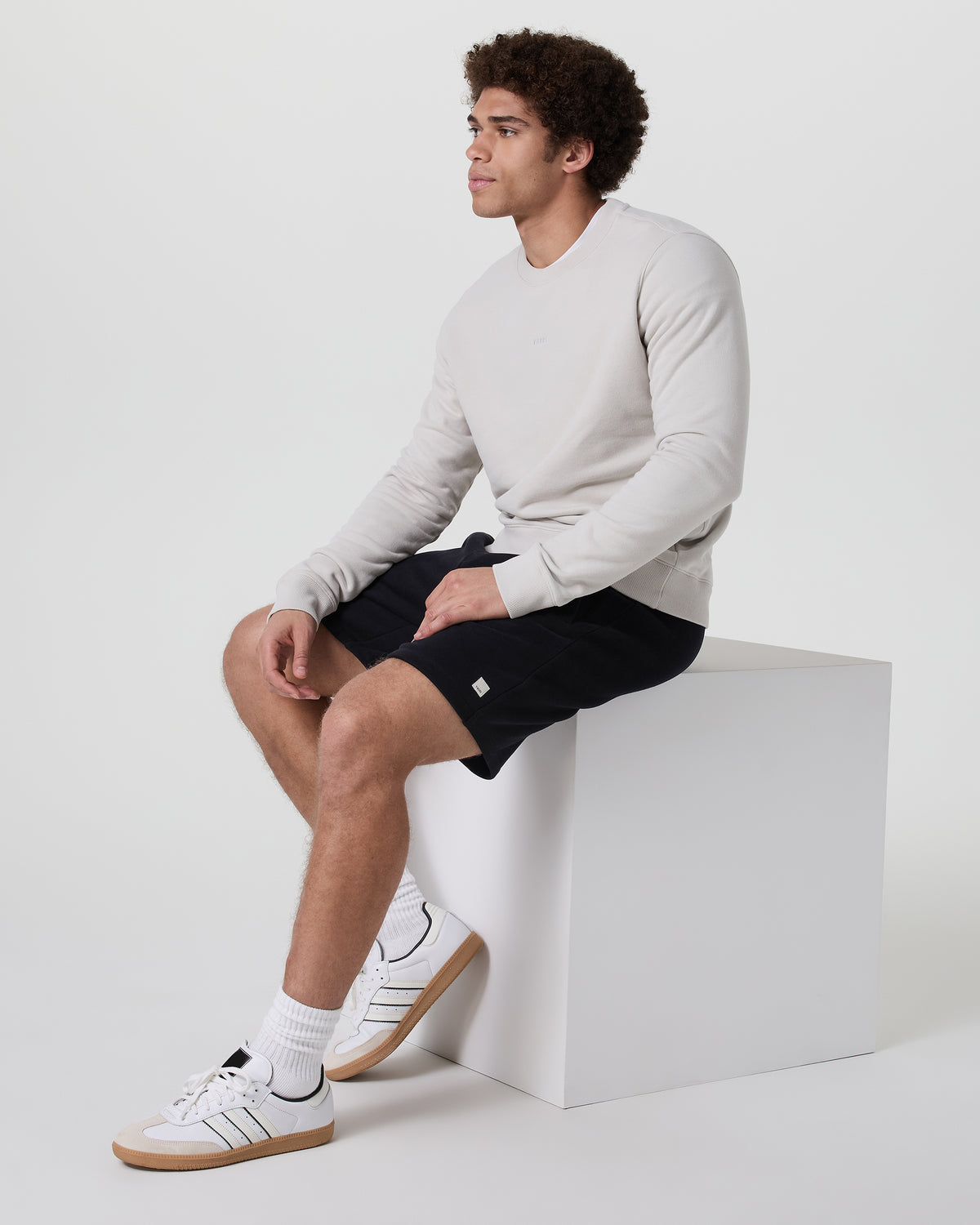 Seaside Short Classic Fit 8" Black - Vuori