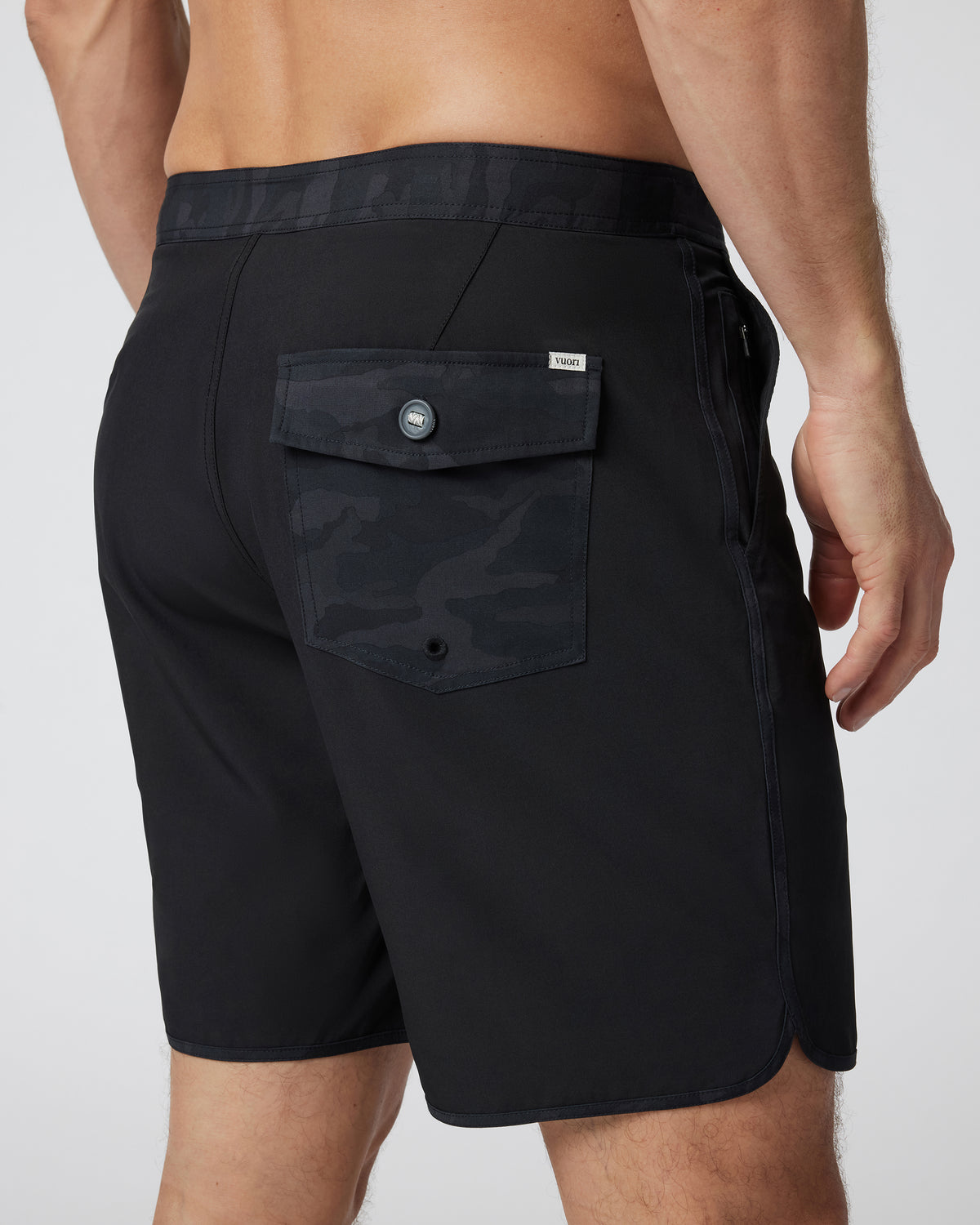 Cruise Boardshort Men's Black Swim Trunks - Vuori