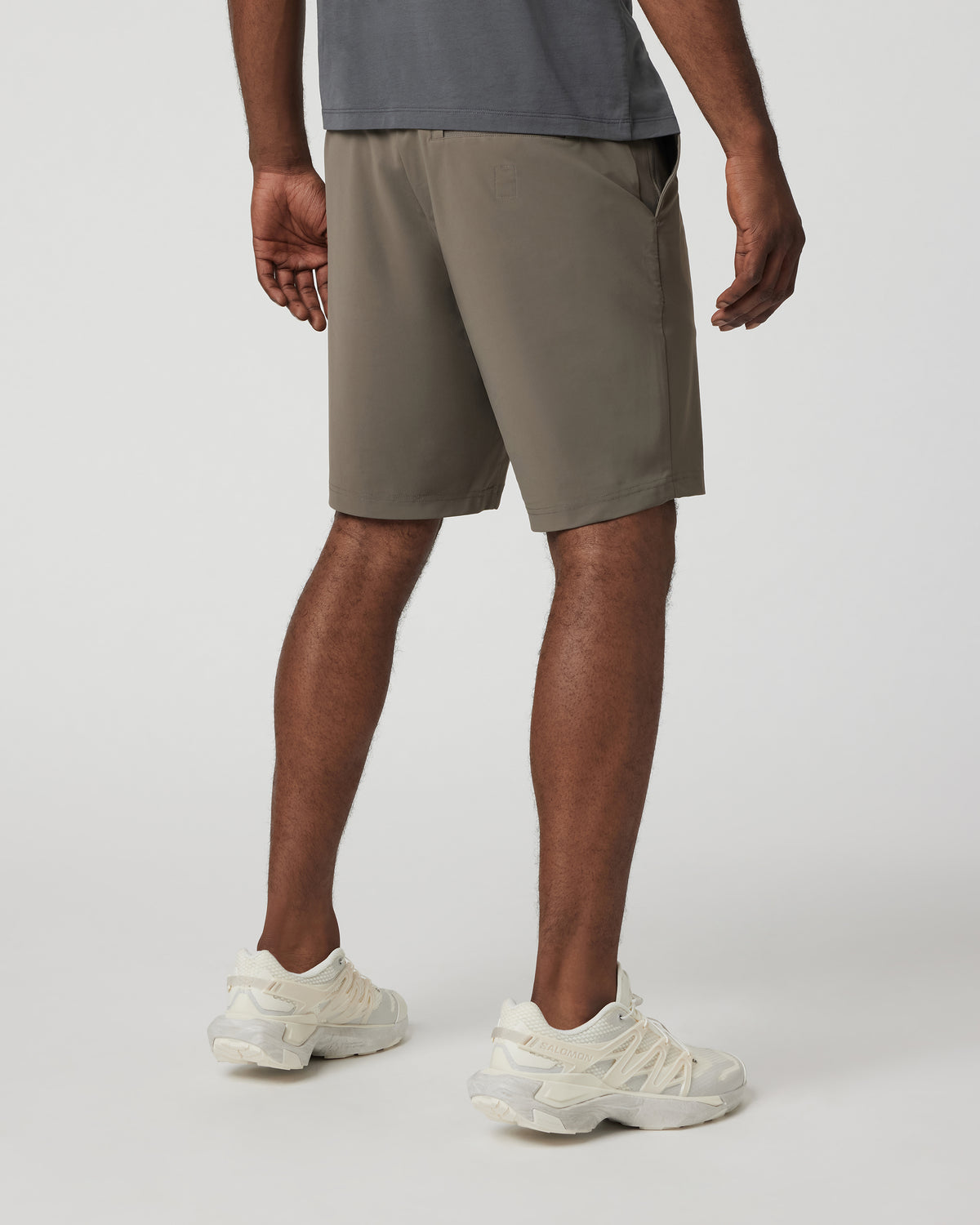 Fleet Chino Short 8" Men's Cocoa Shorts - Vuori