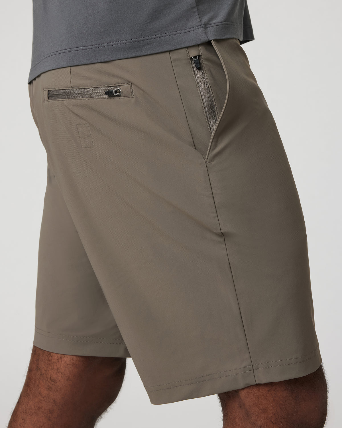 Fleet Chino Short 8" Men's Cocoa Shorts - Vuori