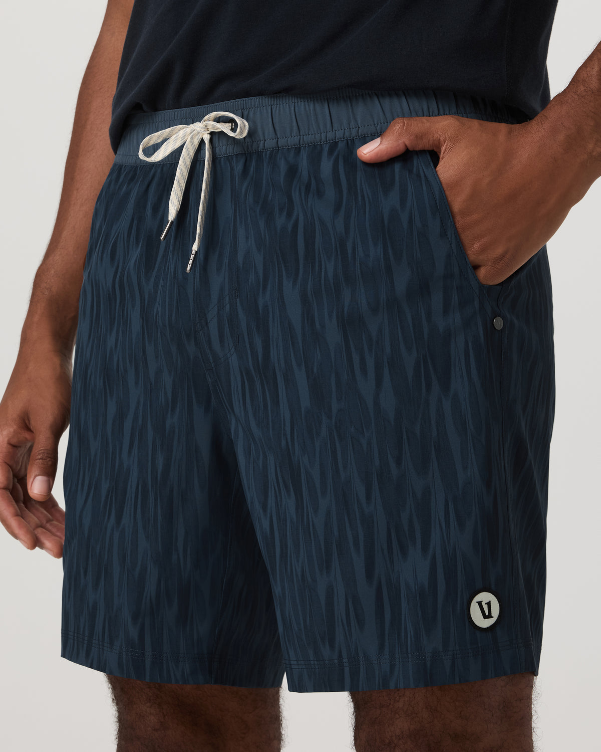 Kore Short Lined 7" Men's Shorts in Blue Sea Pampas - Vuori
