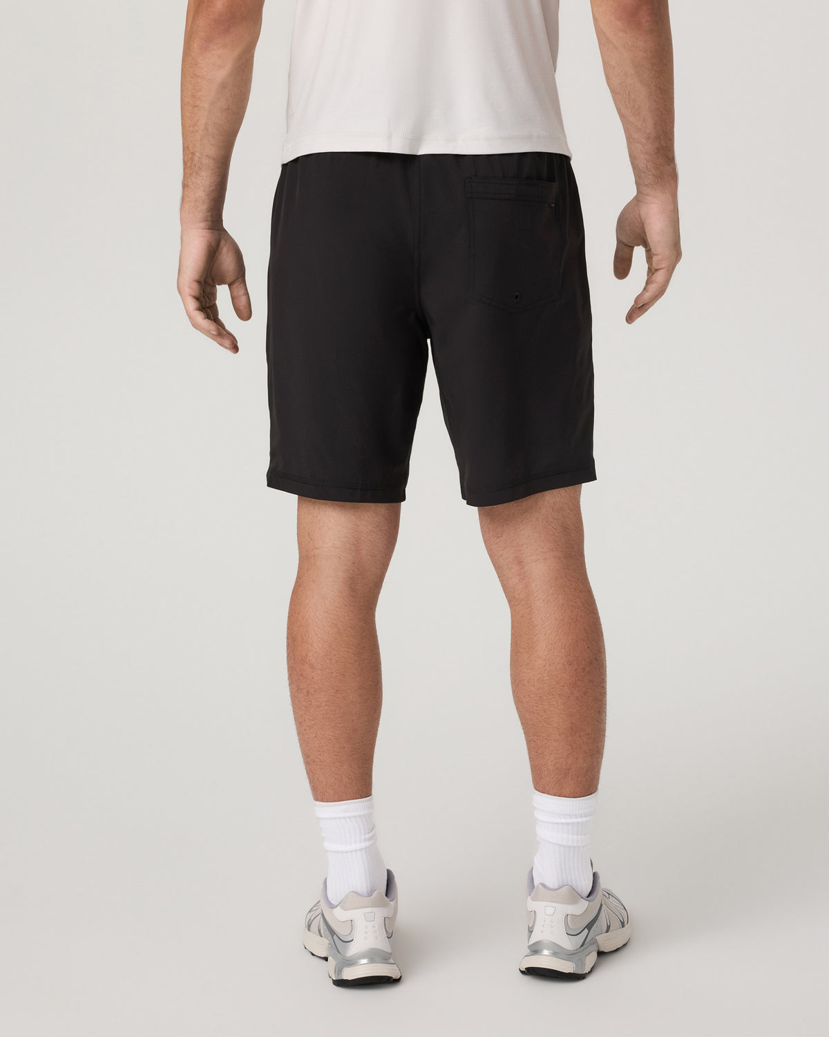 Kore Short Lined 9" Black Tonal Athletic Shorts - Vuori