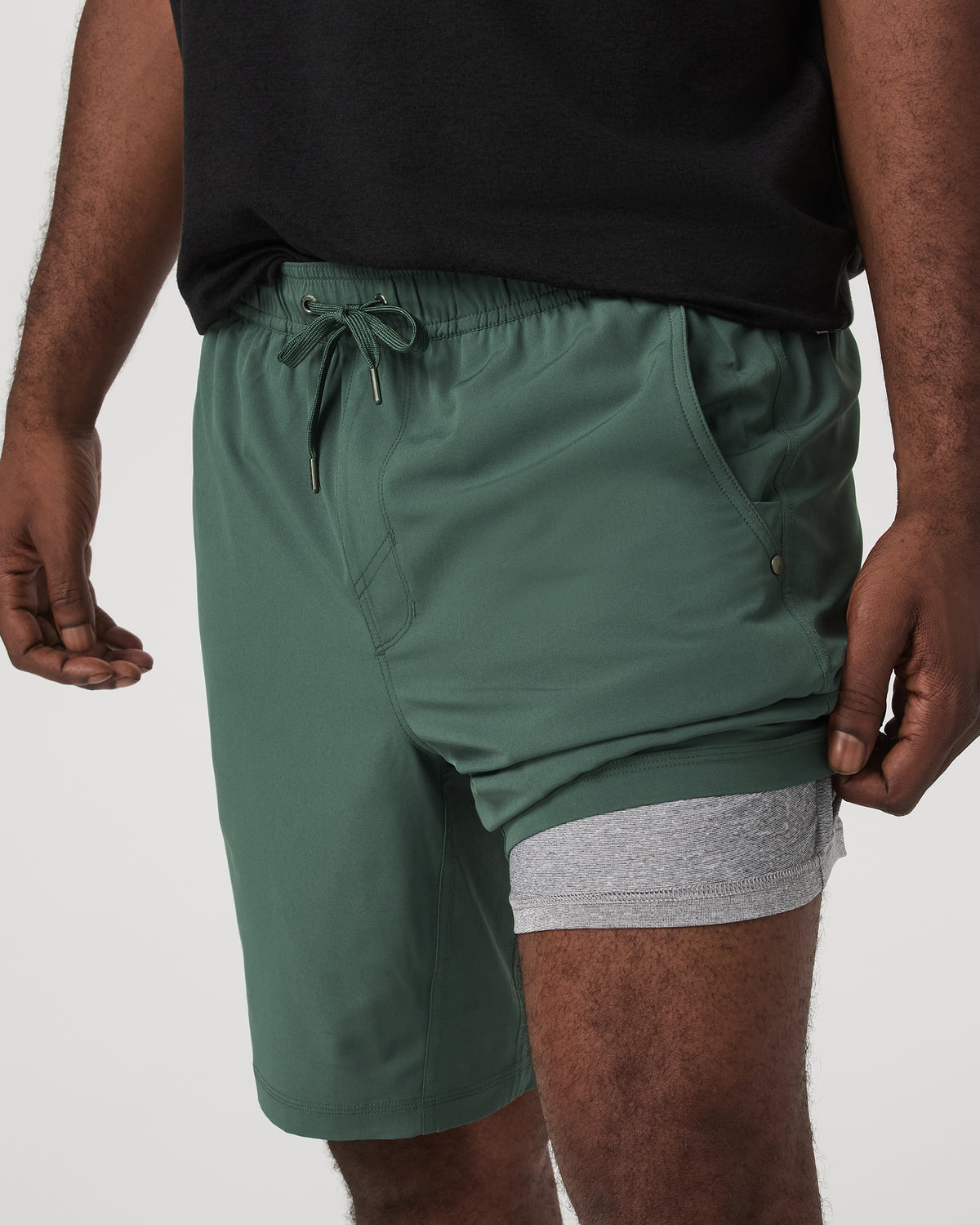 Kore Short Lined 9" Men's Agate Green Tonal Shorts - Vuori