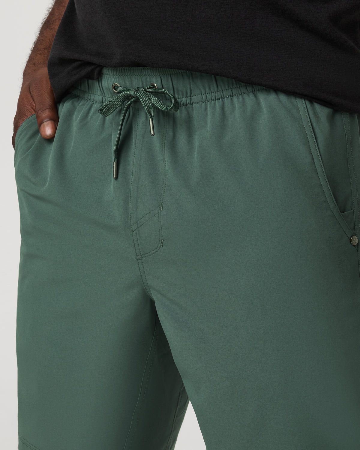 Kore Short Lined 9" Men's Agate Green Tonal Shorts - Vuori