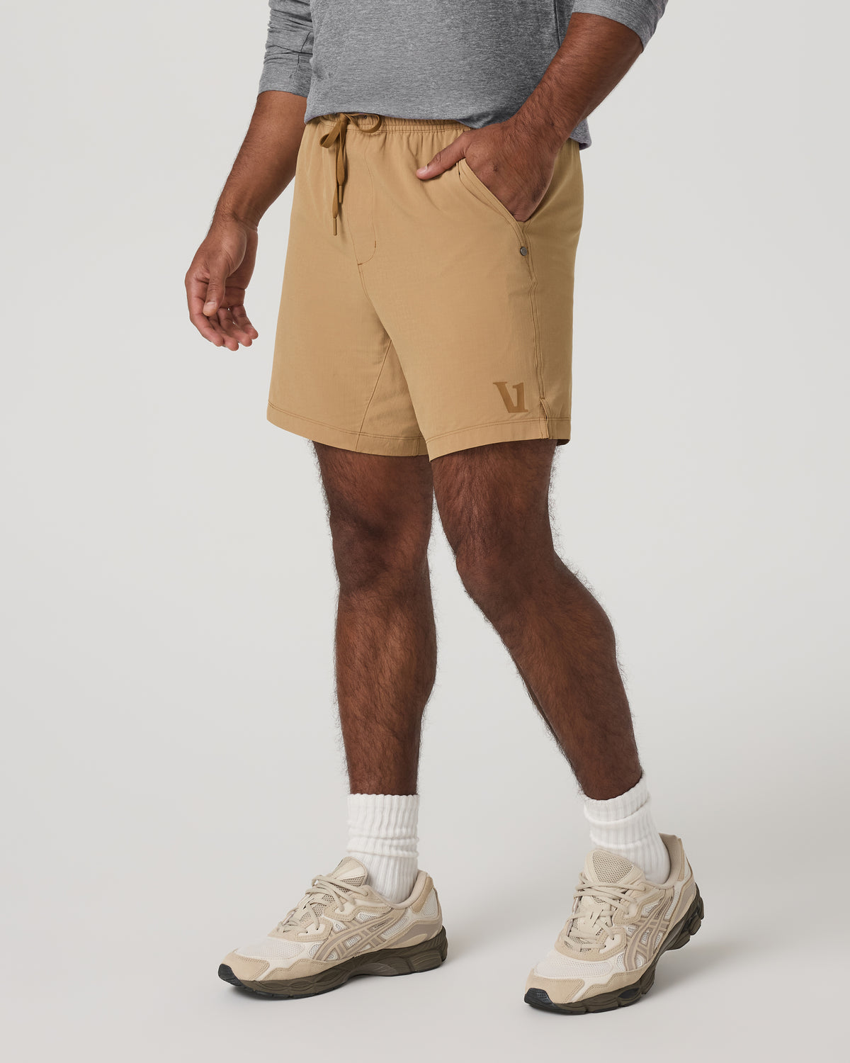 HardKore Short Lined 7" Men's Burlap Performance Shorts - Vuori