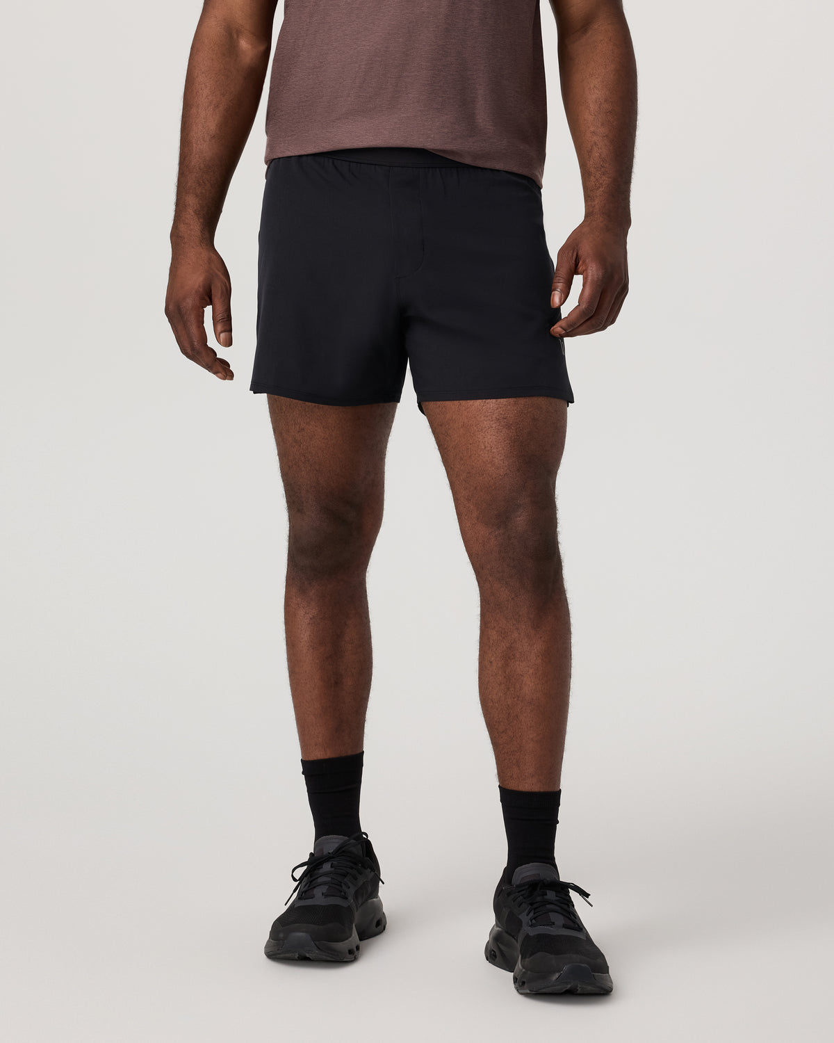 Qualify Short Lined 5" Men's Black Performance Shorts - Vuori