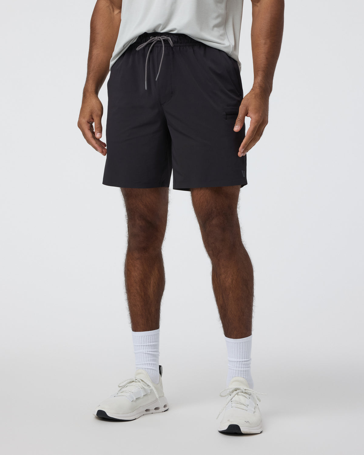 Grafton Short Unlined Classic Fit 7" Black - Vuori