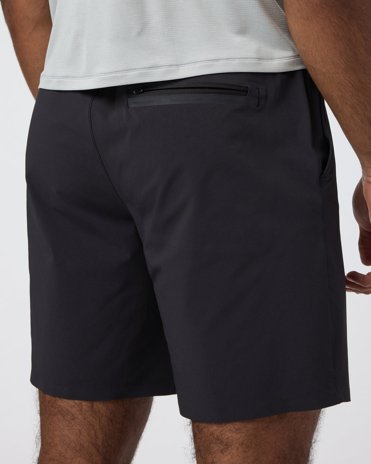 Grafton Short Unlined Classic Fit 7" Black - Vuori