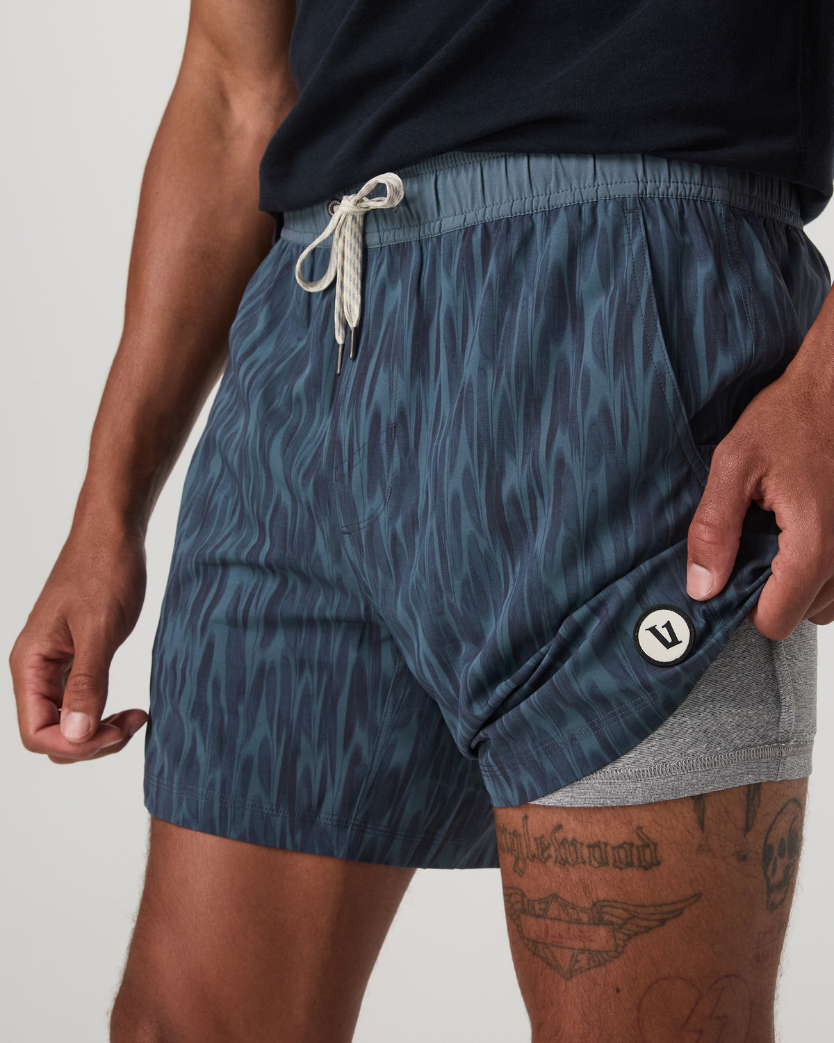 Kore Short Lined 5" Men's Blue Sea Pampas Fit Shorts - Vuori