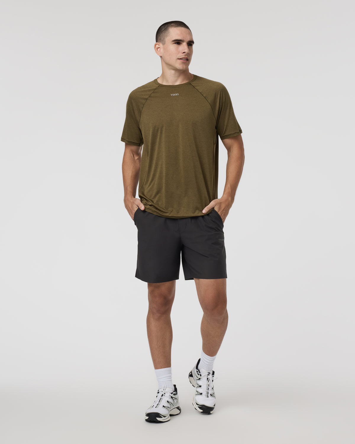 Grafton Short Lined Classic Fit 7" Black - Vuori