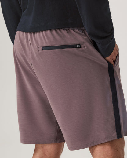 Elevate Kore Utility Short Lined 7" Men's Huckleberry Short - Vuori