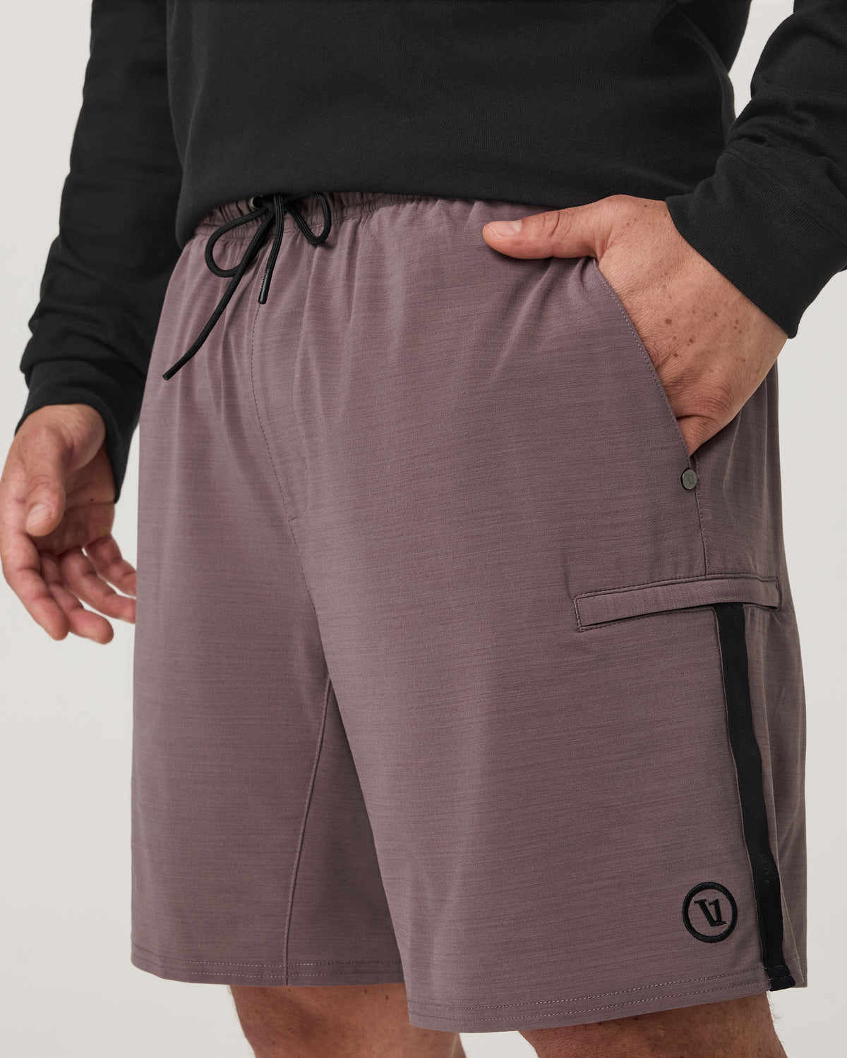 Elevate Kore Utility Short Lined 7" Men's Huckleberry Short - Vuori