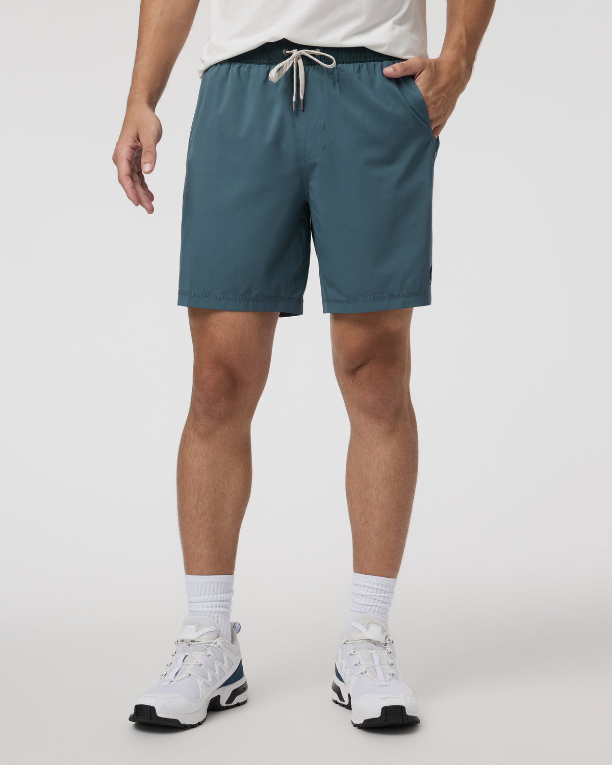 Kore Short Lined 7" Men's Light Deep Sea Athletic Shorts - Vuori