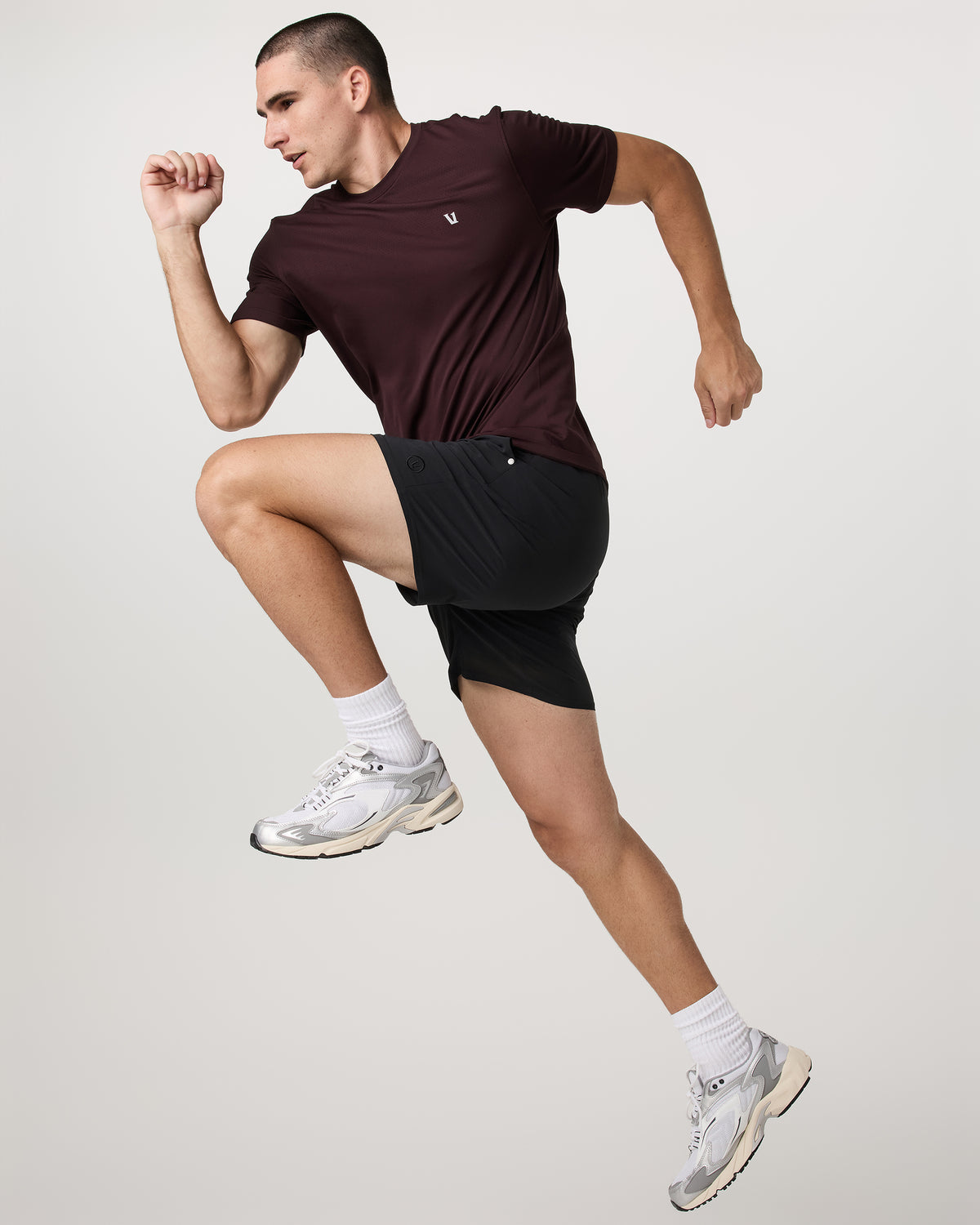 Elevate Kore Short Unlined 7" Men's Black Shorts - Vuori