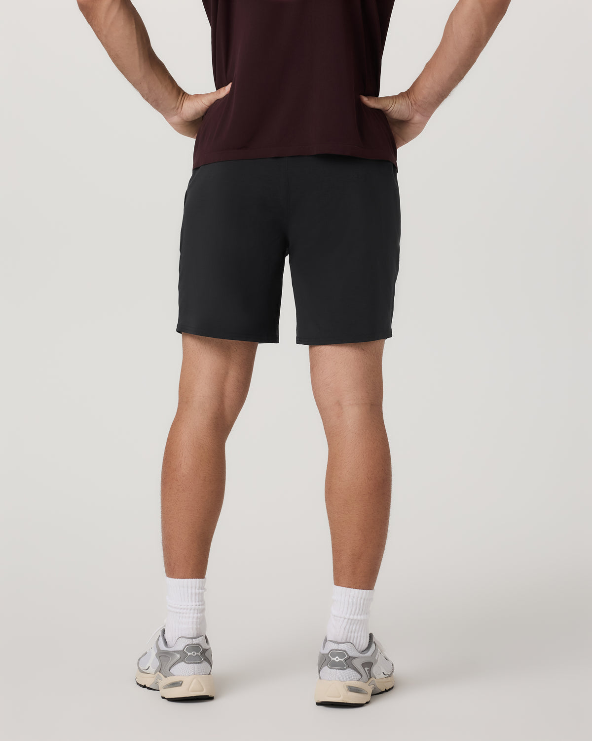 Elevate Kore Short Unlined 7" Men's Black Shorts - Vuori