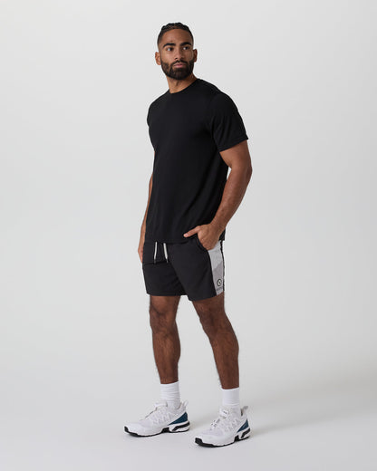 Kore Short X2 Lined Classic Fit 7" Black/Salt/Amethyst Grey - Vuori