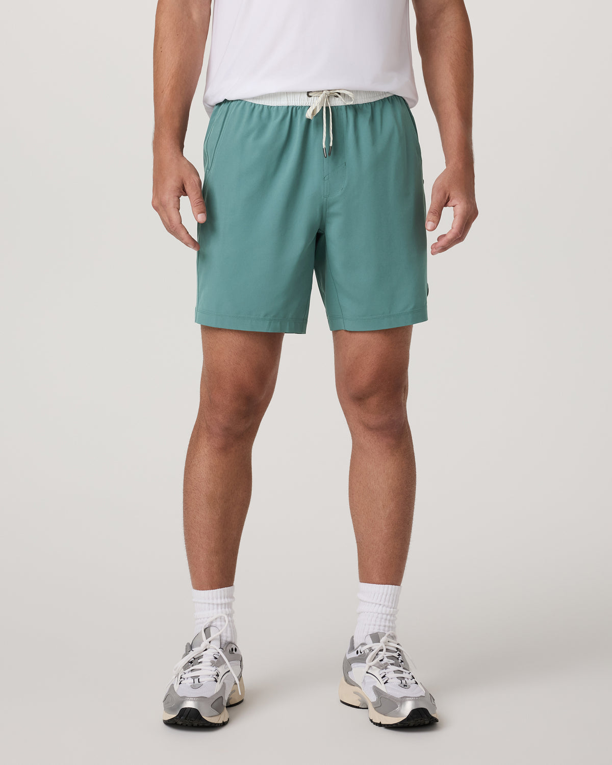 Kore Short Unlined 7" Men's Bluegrass Athletic Fit Shorts - Vuori