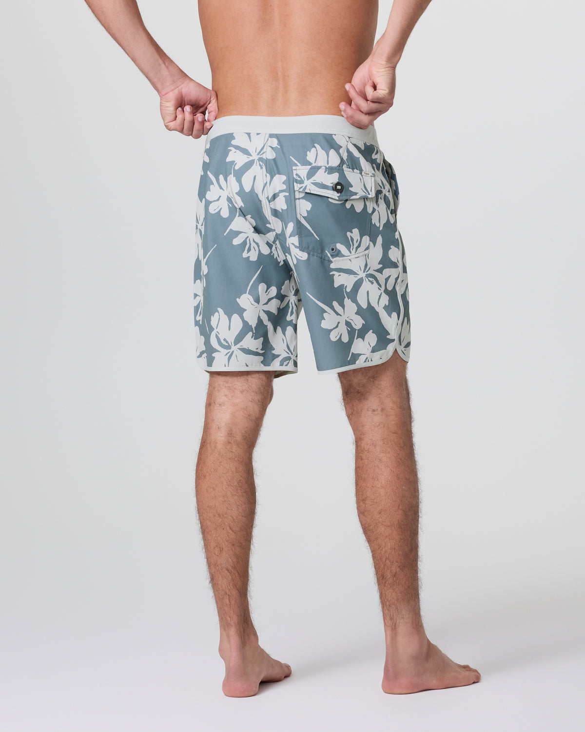 Cruise Boardshort Dusty Blue Plumeria - Vuori