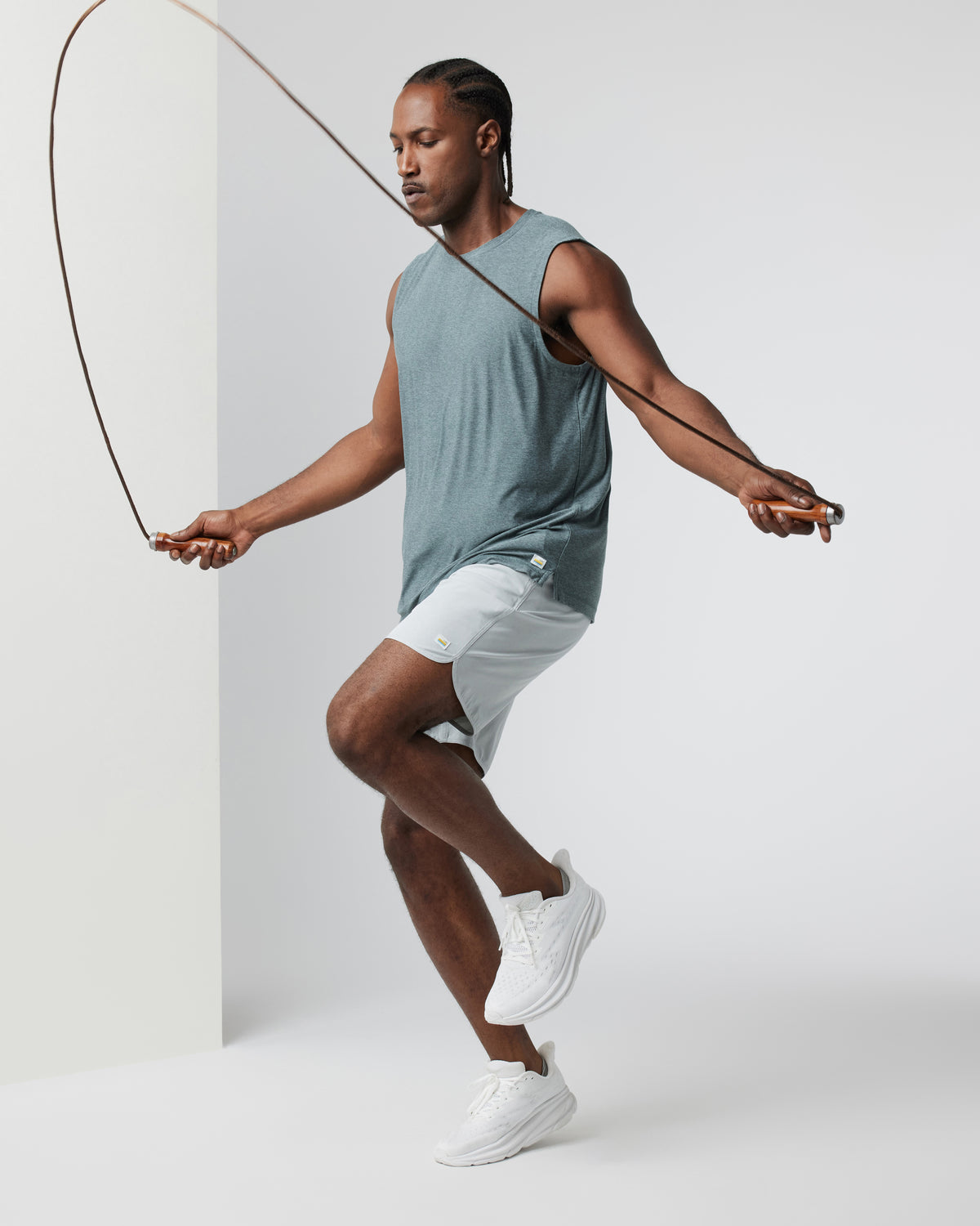 Banks Short Sky Grey Linen Texture Active Shorts - Vuori