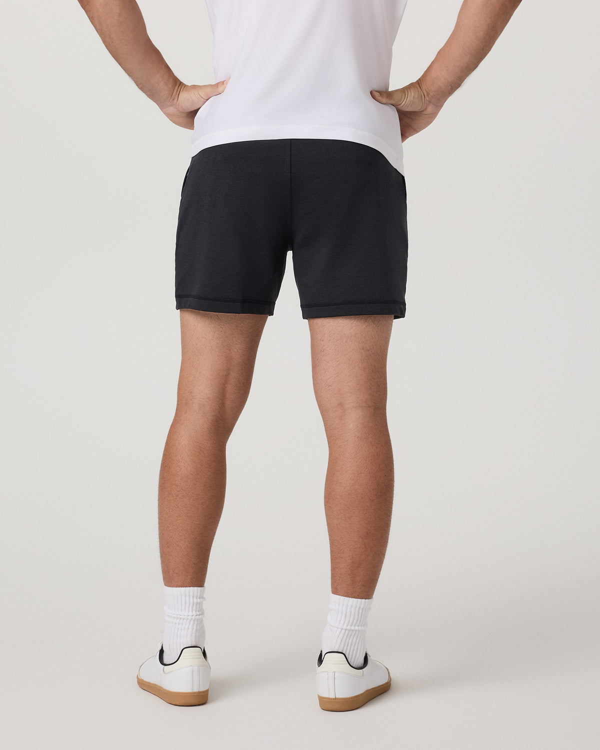 Coronado Short 5" Men's Black Heather Shorts - Vuori