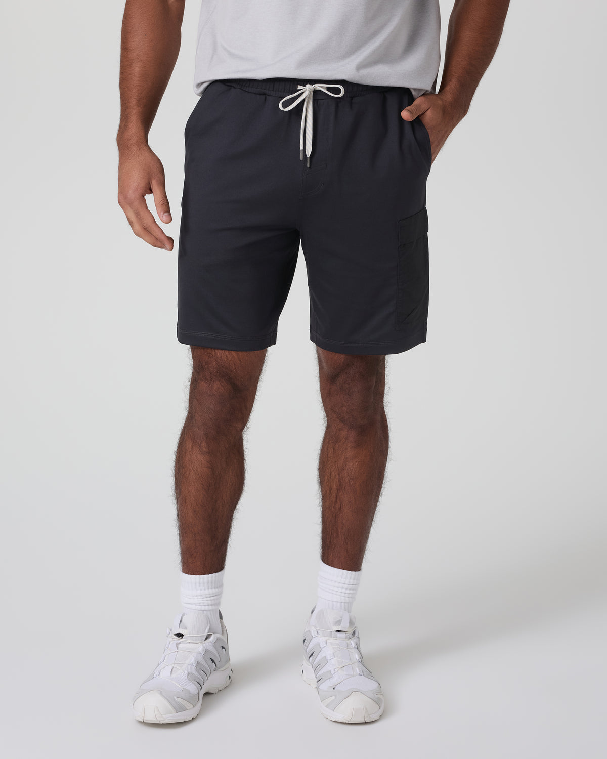 Sunday Performance Utility Short Classic Fit 8" Black - Vuori