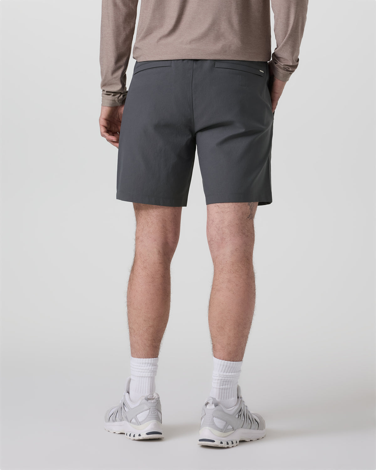 Cascade Crinkle Elastic Waist Short Classic Fit 8" Charcoal - Vuori