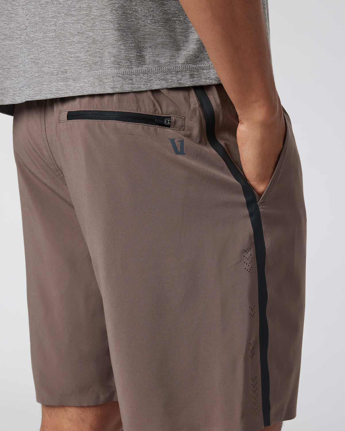 Domain Performance Short Men's Fossil Workout Shorts - Vuori
