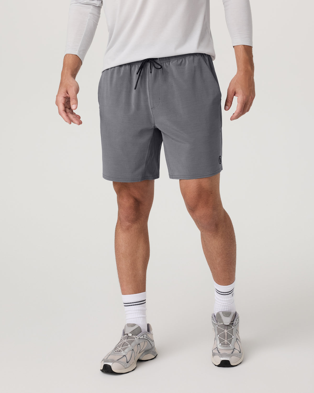 Elevate Kore Short Unlined 7" Men's Zinc Shorts - Vuori
